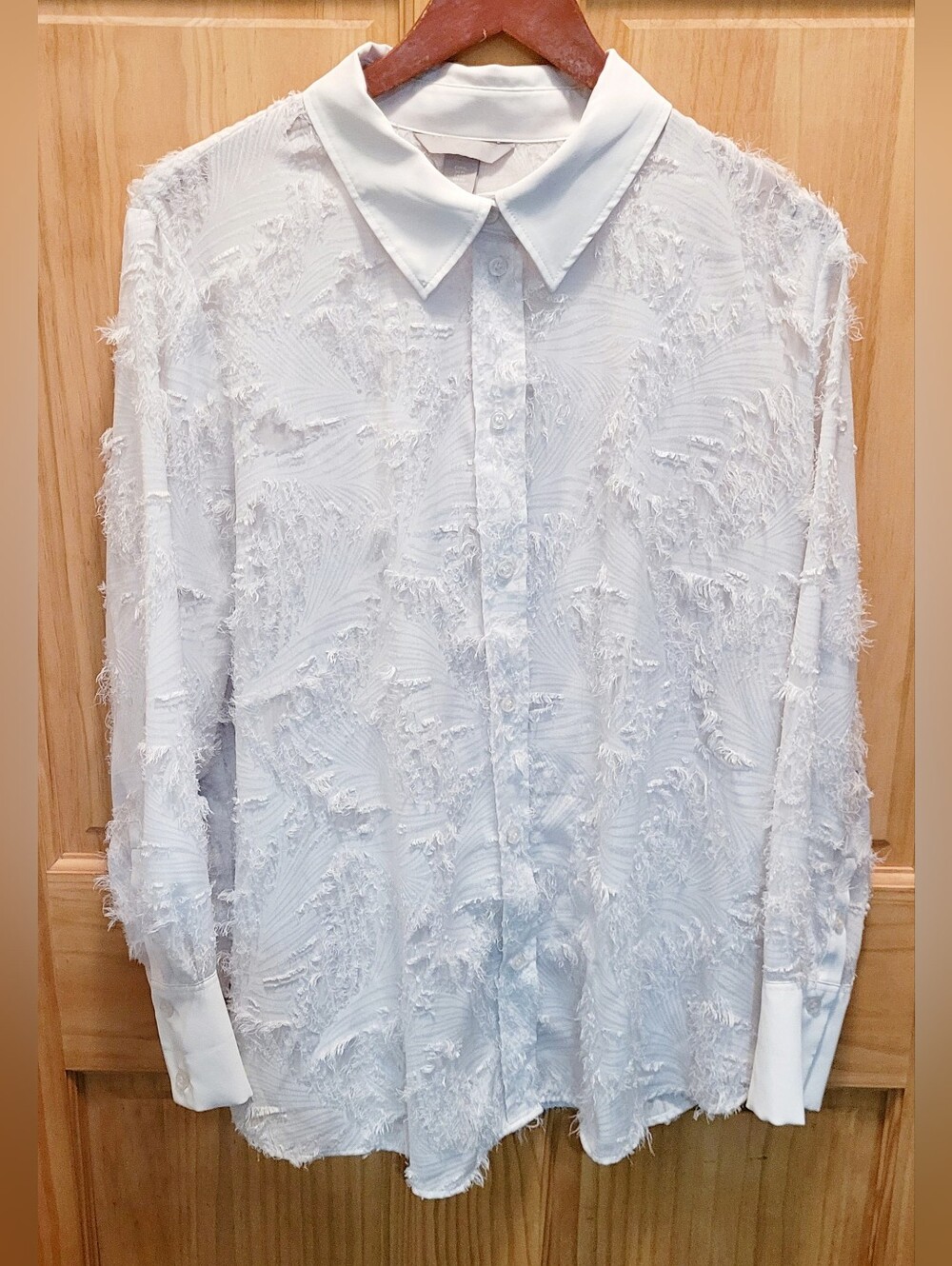 H&M Women's White Fringe Collared Button Down Long Sleeve Blouse Size XL